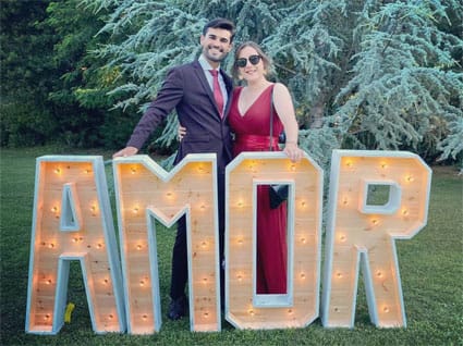 Letras de madera y luz XXL para bodas eventos fiestas.